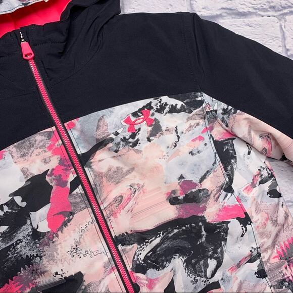 Under Armour Treetop Jacket in Black/Cerise - Picture 5 of 11
